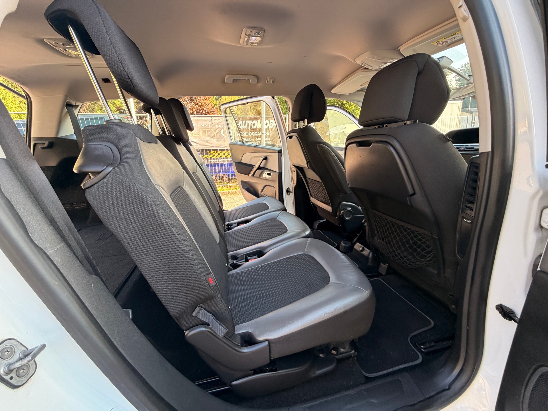 CITROEN Grand C4 Picasso 1.6 BlueHDi Intensive EAT6-image-12