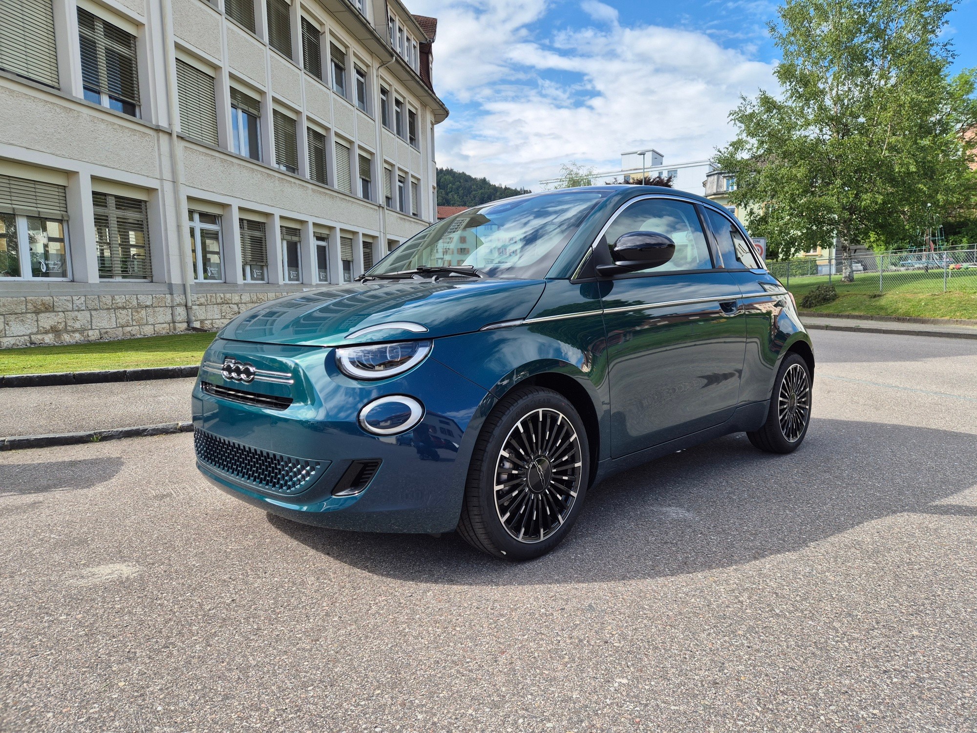 Car photo
