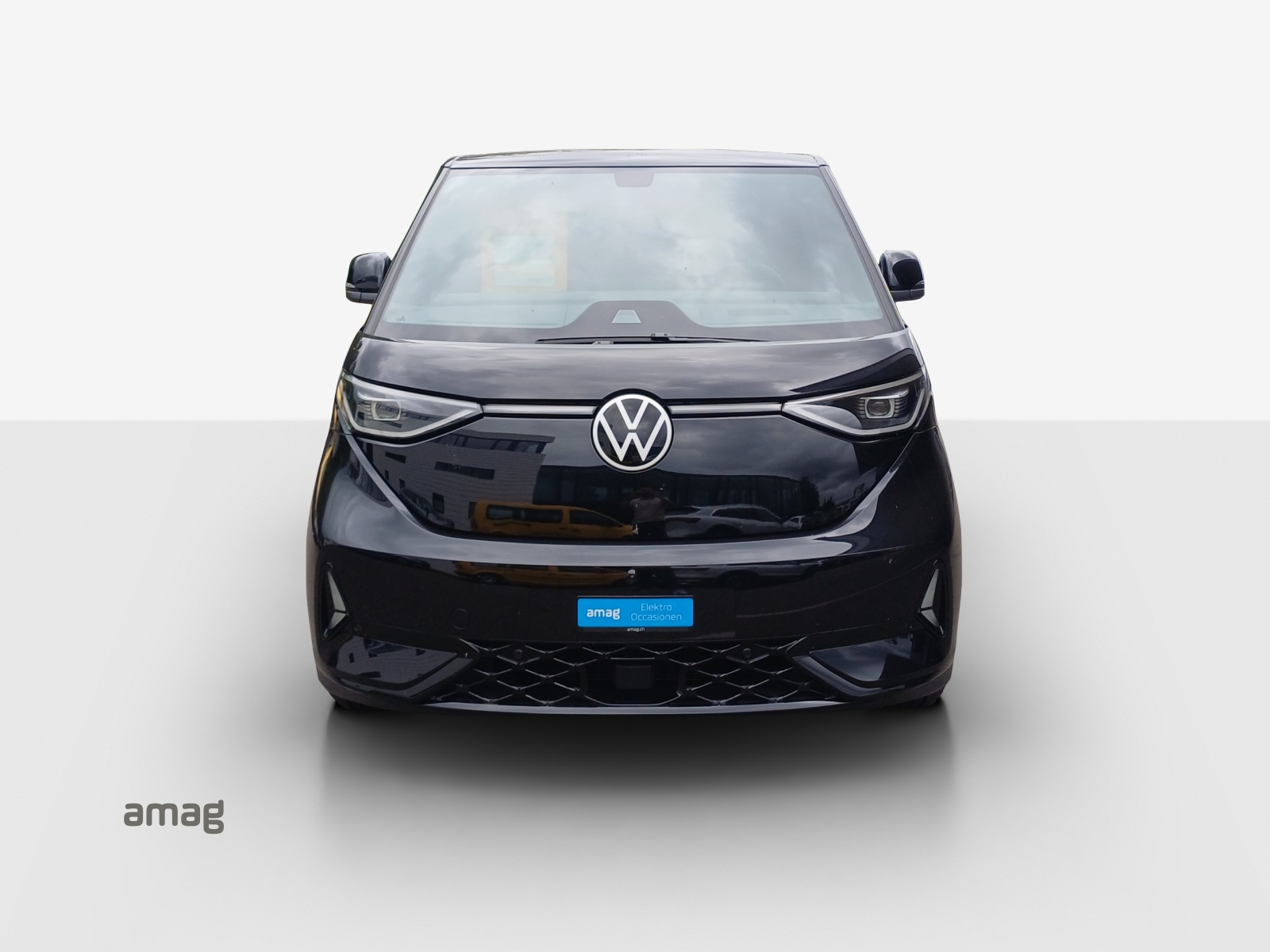 VW ID.Buzz LWB GTX 4 Motion-image-7