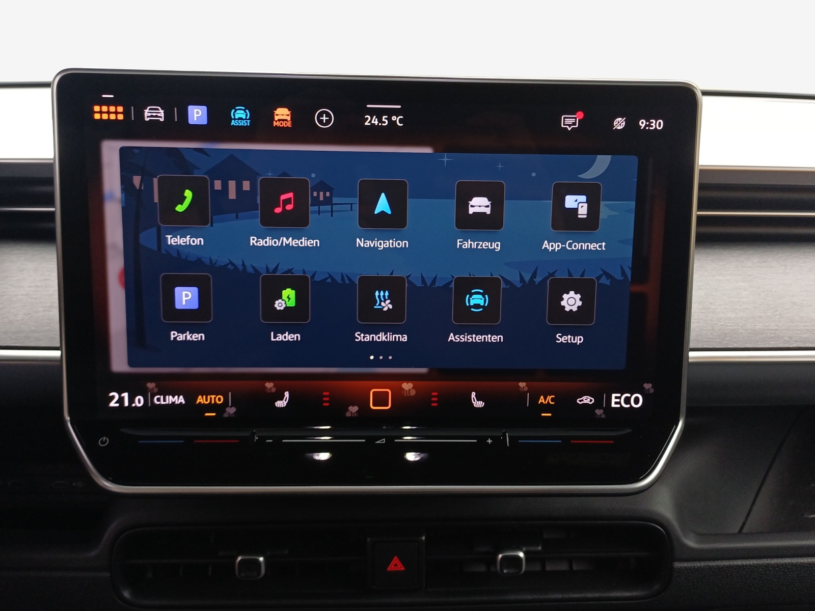 VW ID.Buzz LWB GTX 4 Motion-image-11