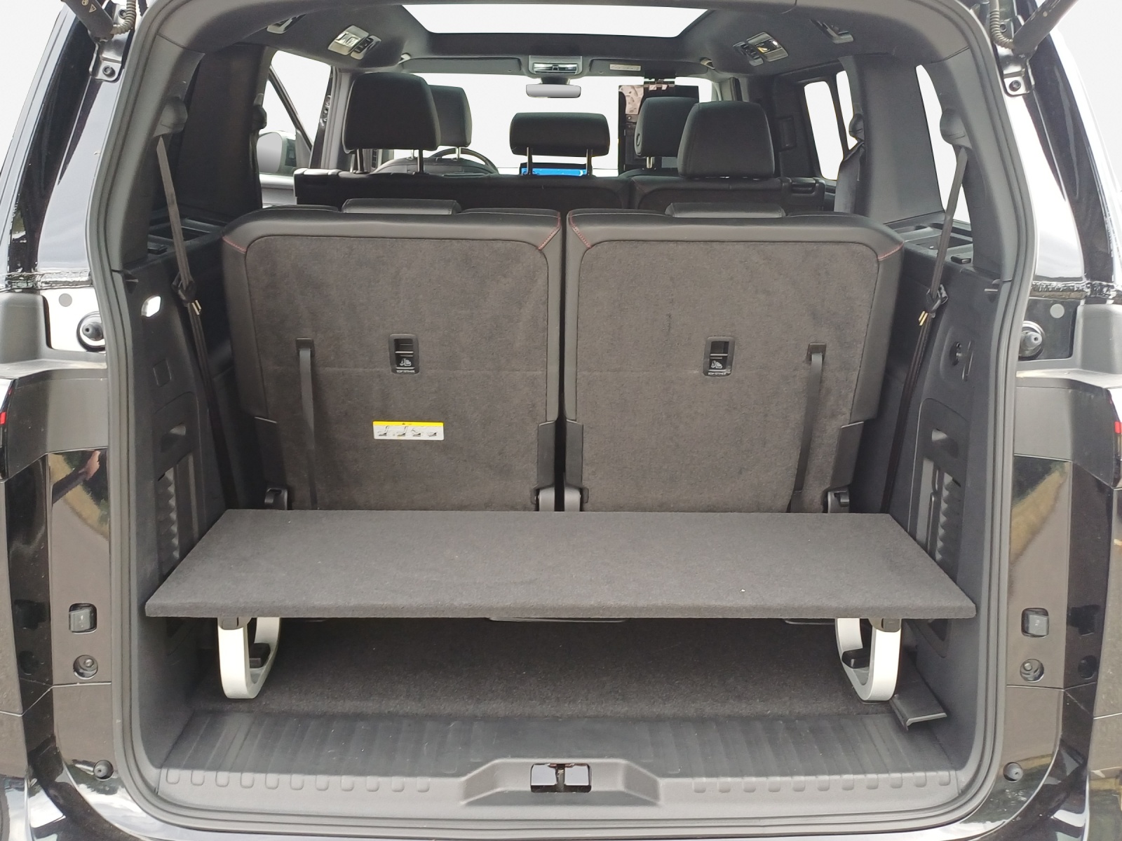 VW ID.Buzz LWB GTX 4 Motion-image-13