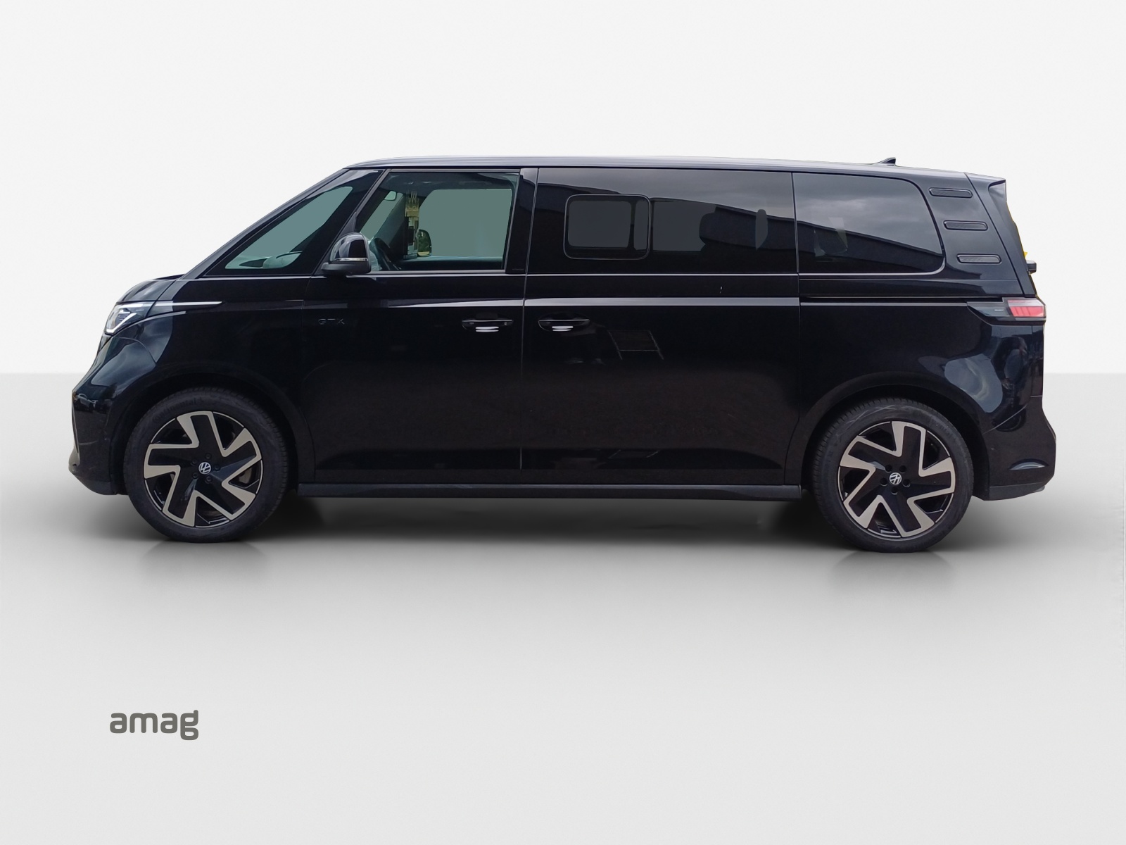 VW ID.Buzz LWB GTX 4 Motion-image-1