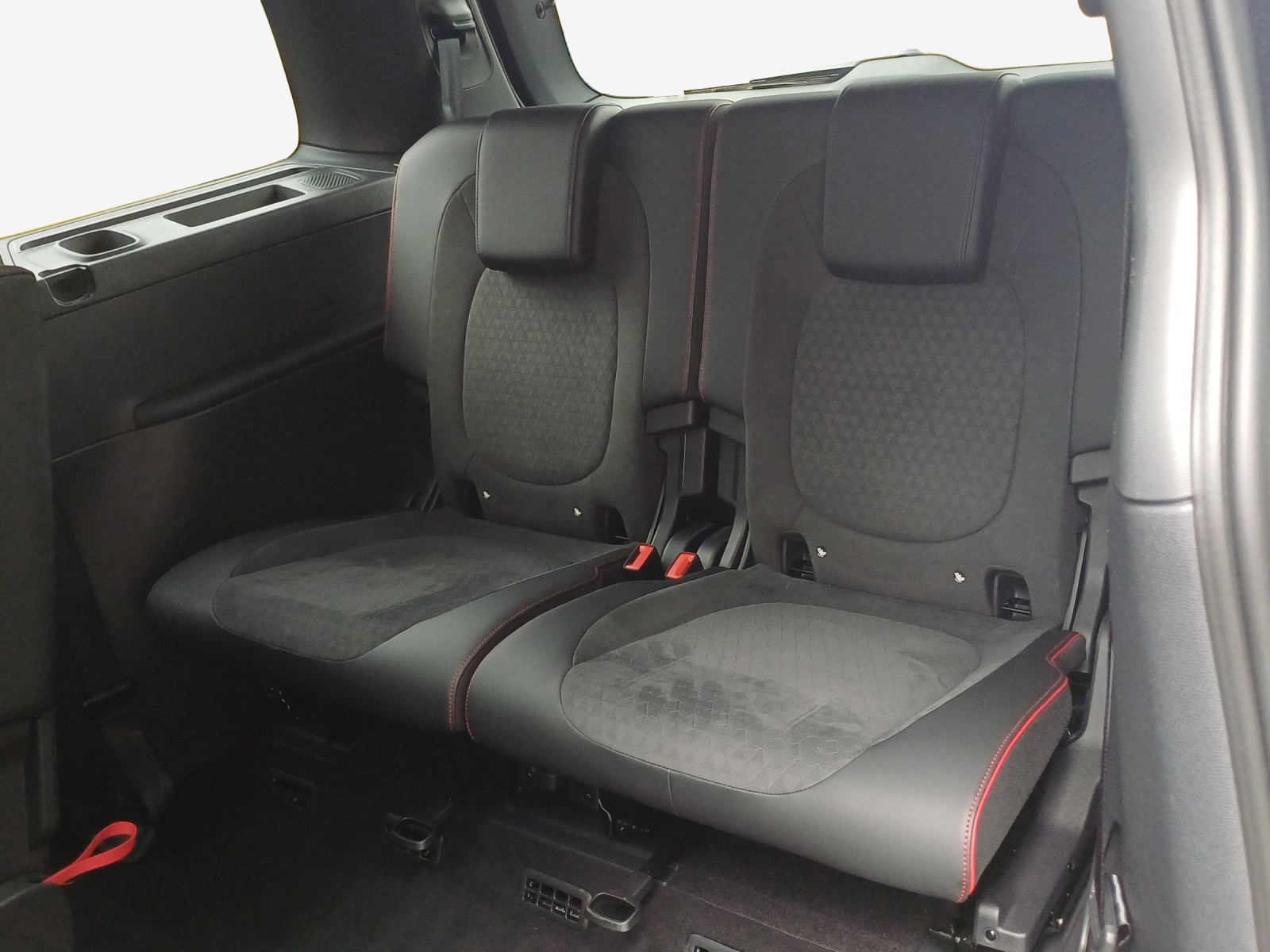 VW ID.Buzz LWB GTX 4 Motion-image-15