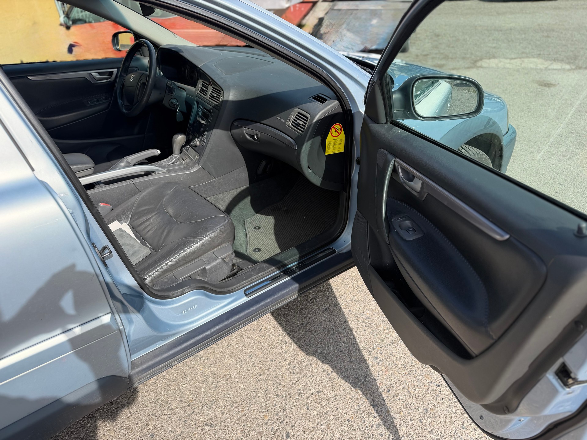VOLVO XC70 D5 AWD Geartronic-image-13