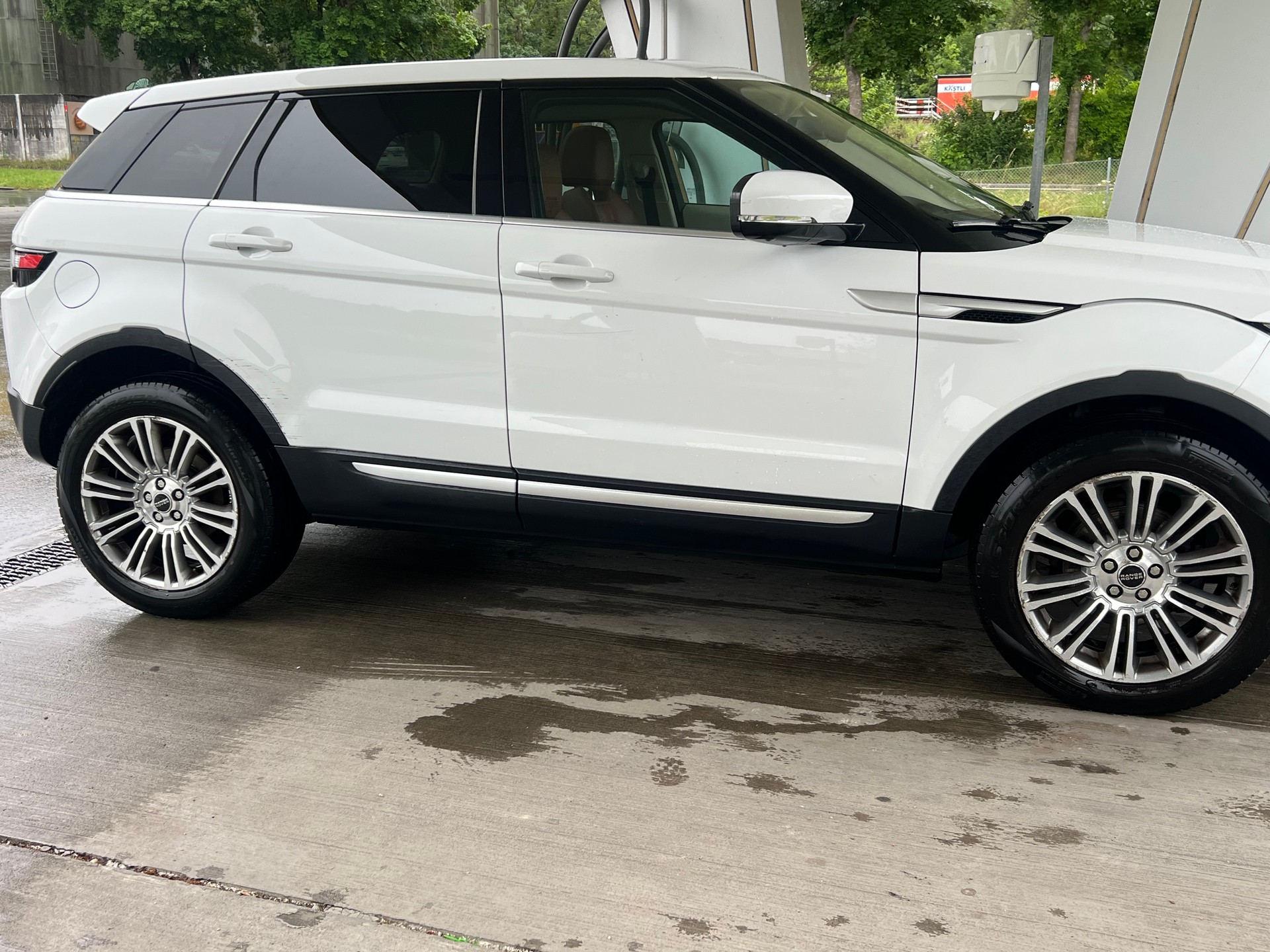 LAND ROVER Range Rover Evoque 2.0 Si4 Pure AT6-image-2