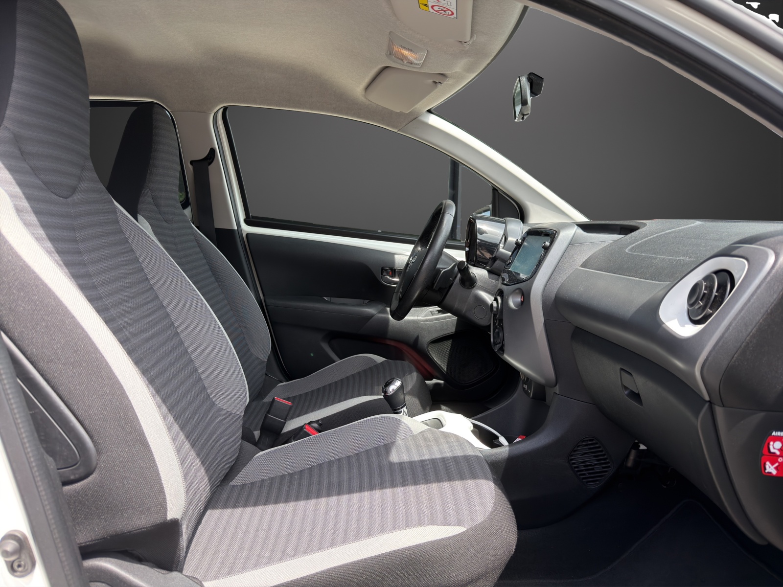 TOYOTA Aygo 1.0-image-12