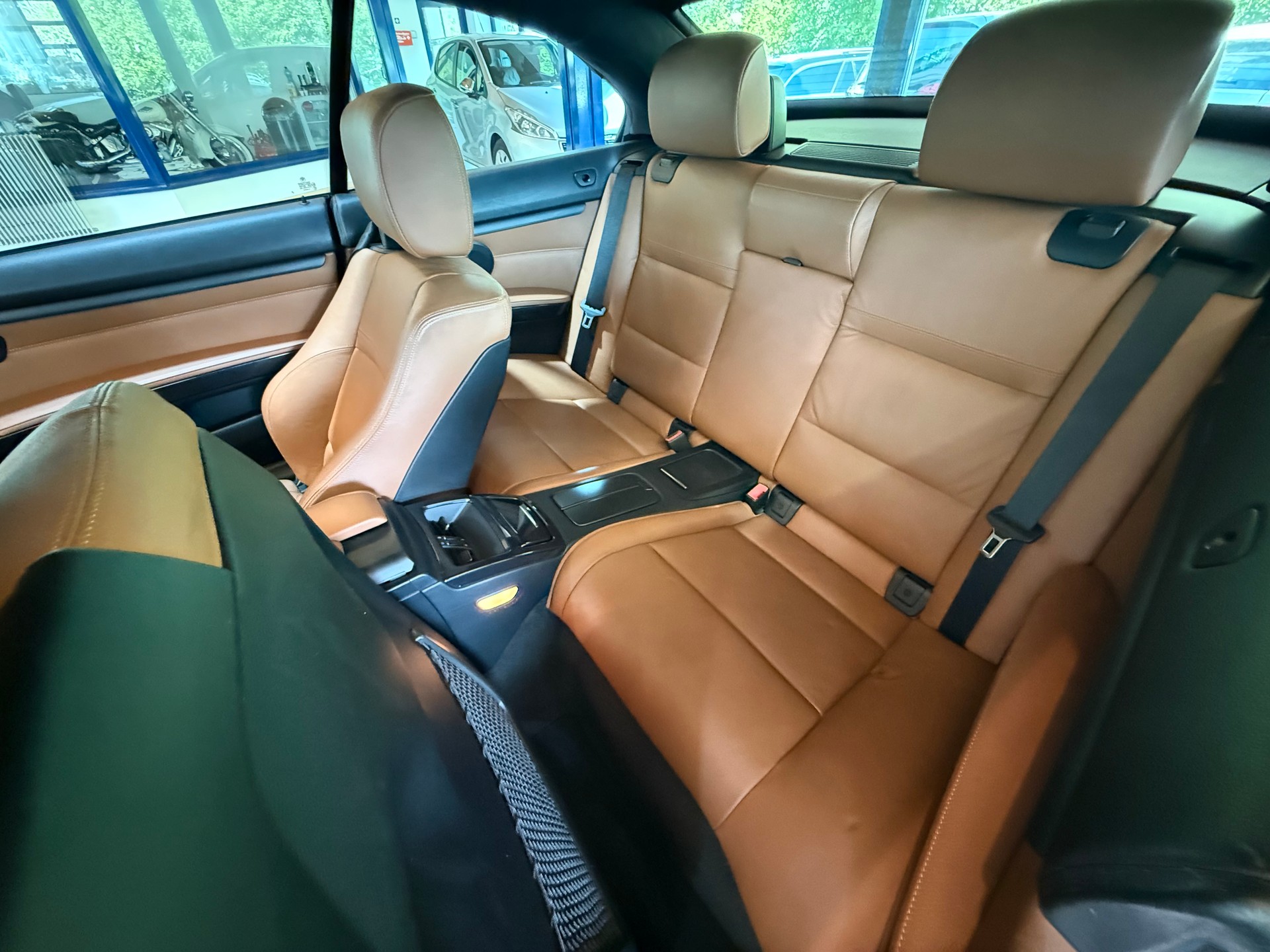 BMW 335i Cabriolet Steptronic-image-4