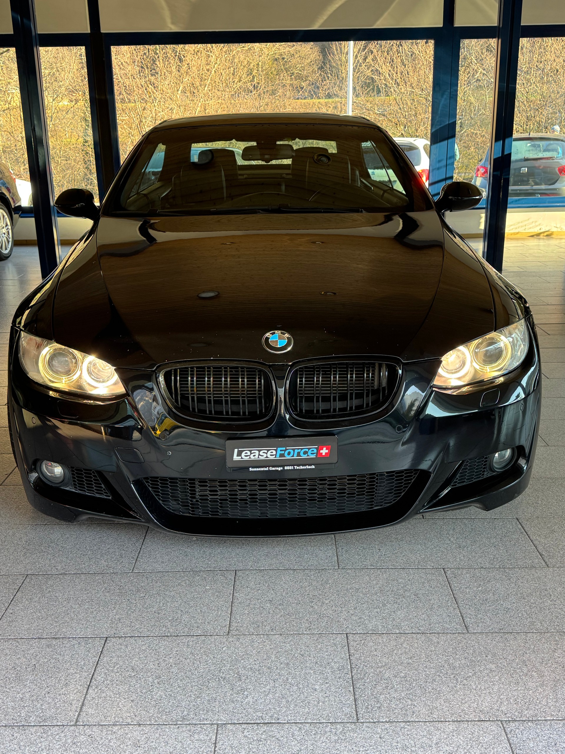 BMW 335i Cabriolet Steptronic-image-1