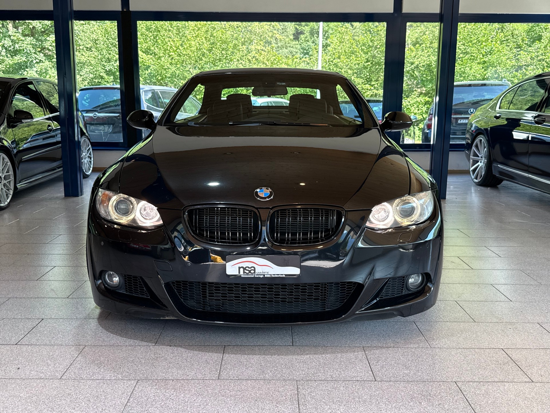 BMW 335i Cabriolet Steptronic-image-12