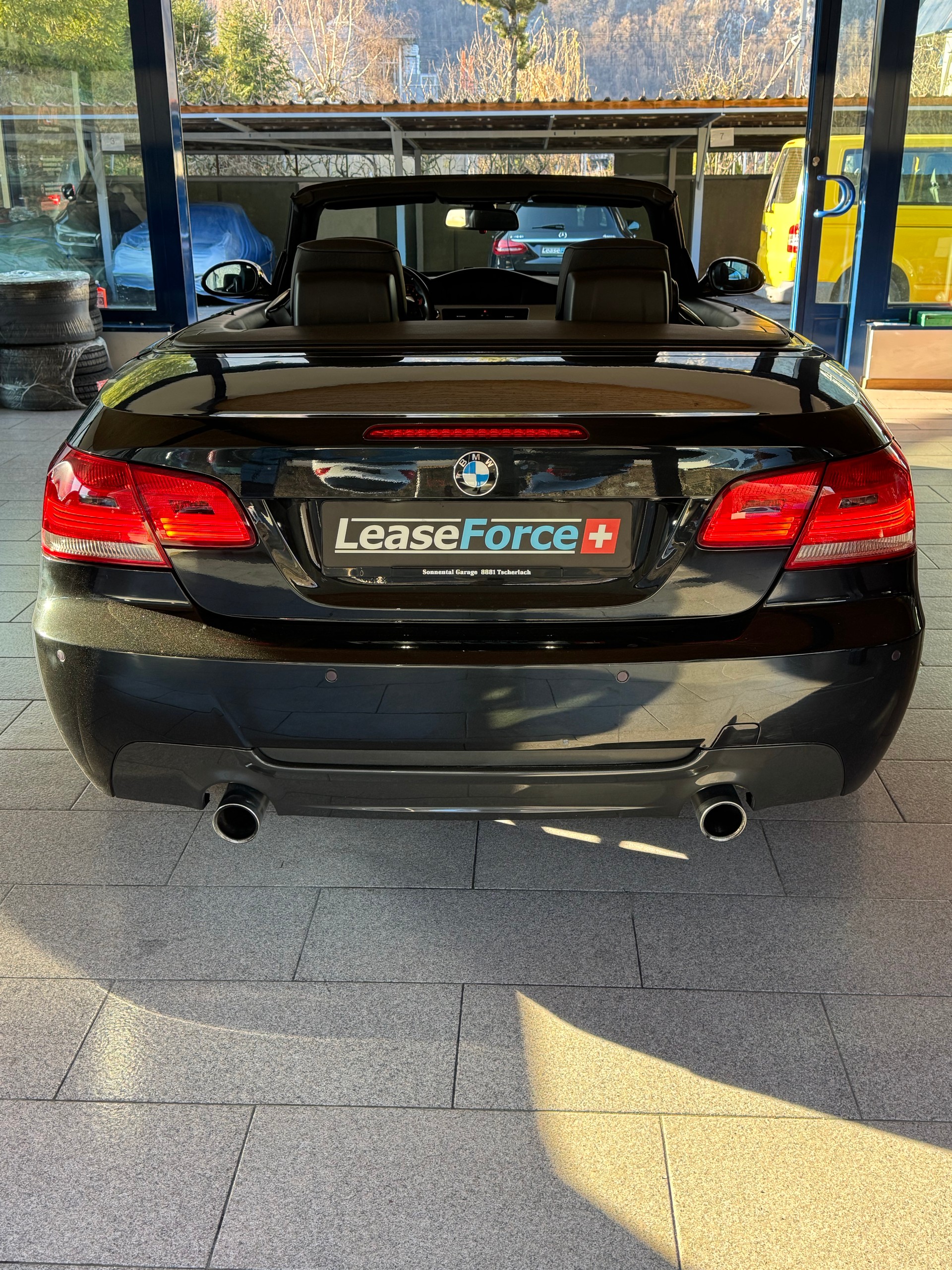 BMW 335i Cabriolet Steptronic-image-7