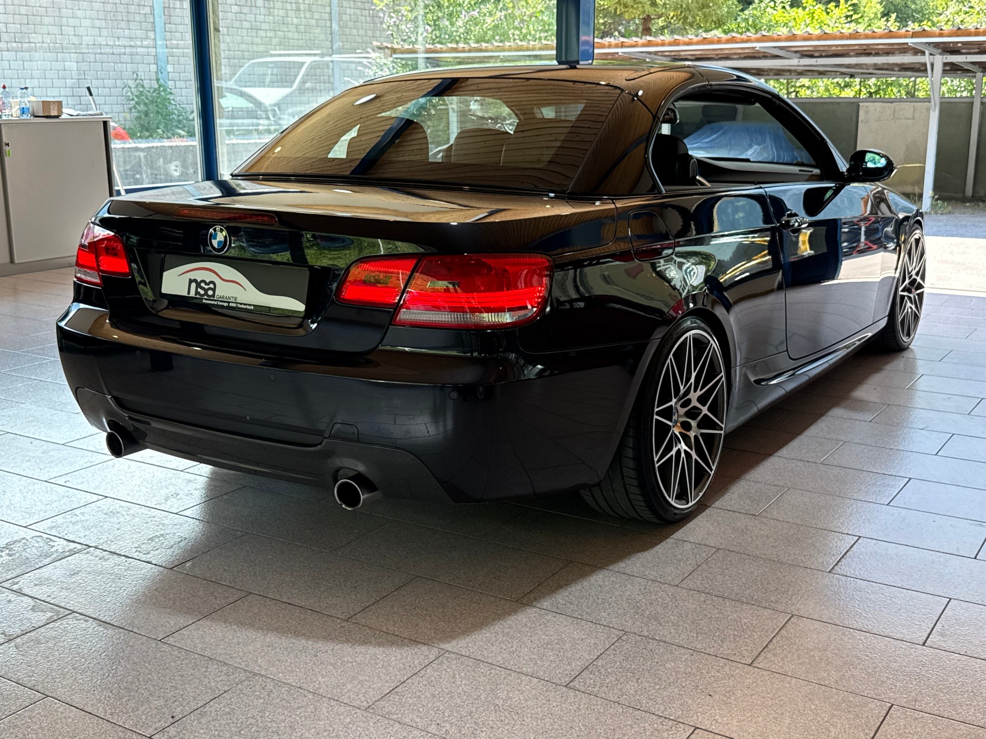BMW 335i Cabriolet Steptronic-image-14