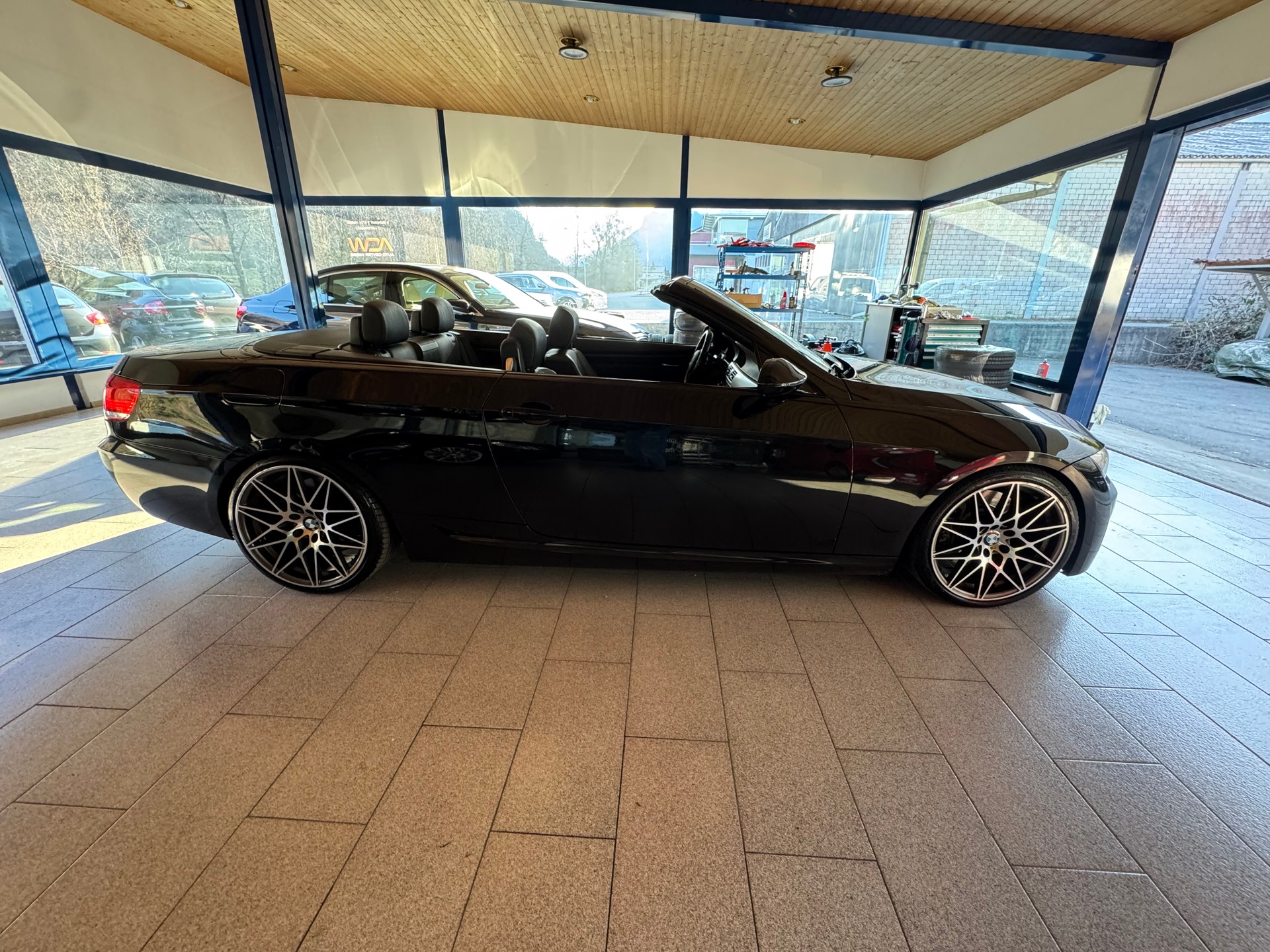 BMW 335i Cabriolet Steptronic-image-9