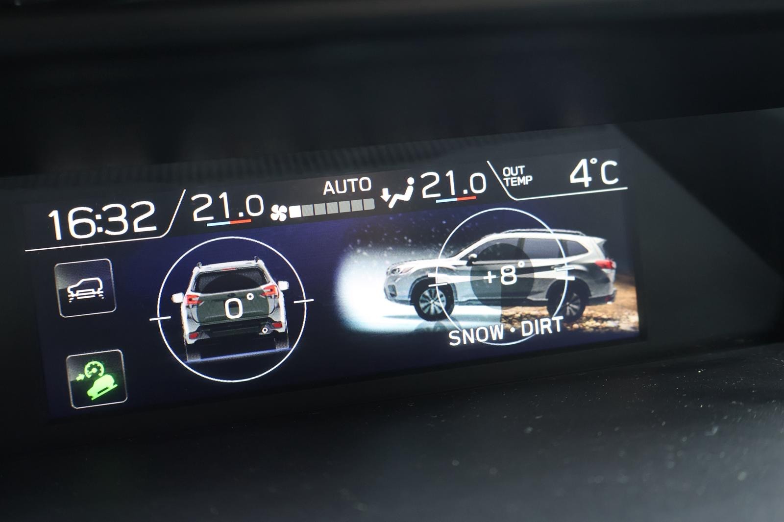 SUBARU Forester 2.0i e-Boxer Swiss Plus Lineartronic-image-11