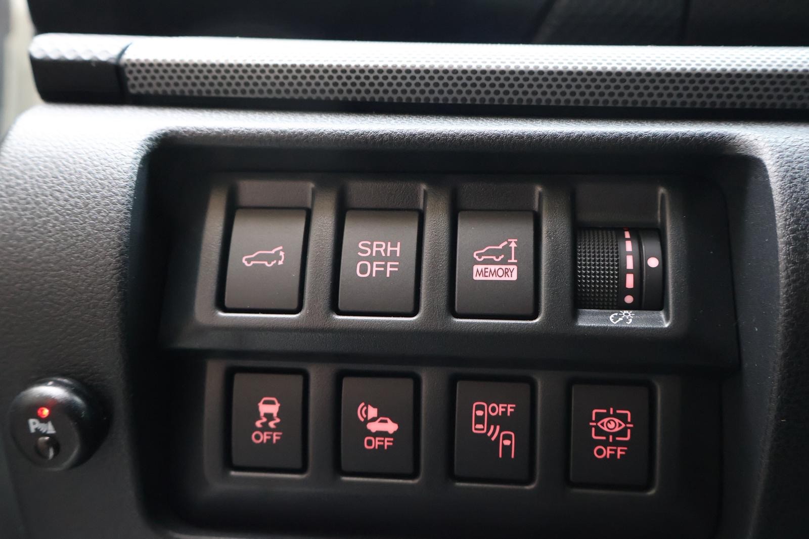 SUBARU Forester 2.0i e-Boxer Swiss Plus Lineartronic-image-10