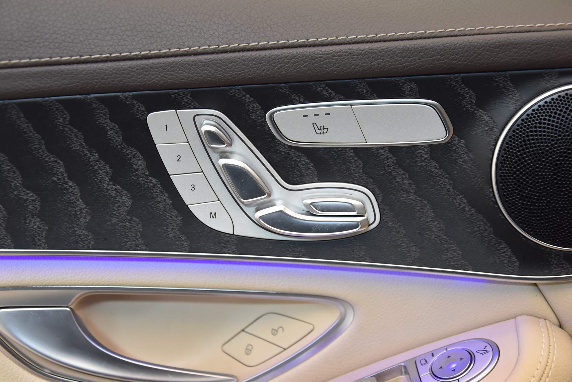 MERCEDES-BENZ GLC 300 e 4Matic 9G-Tronic-image-8