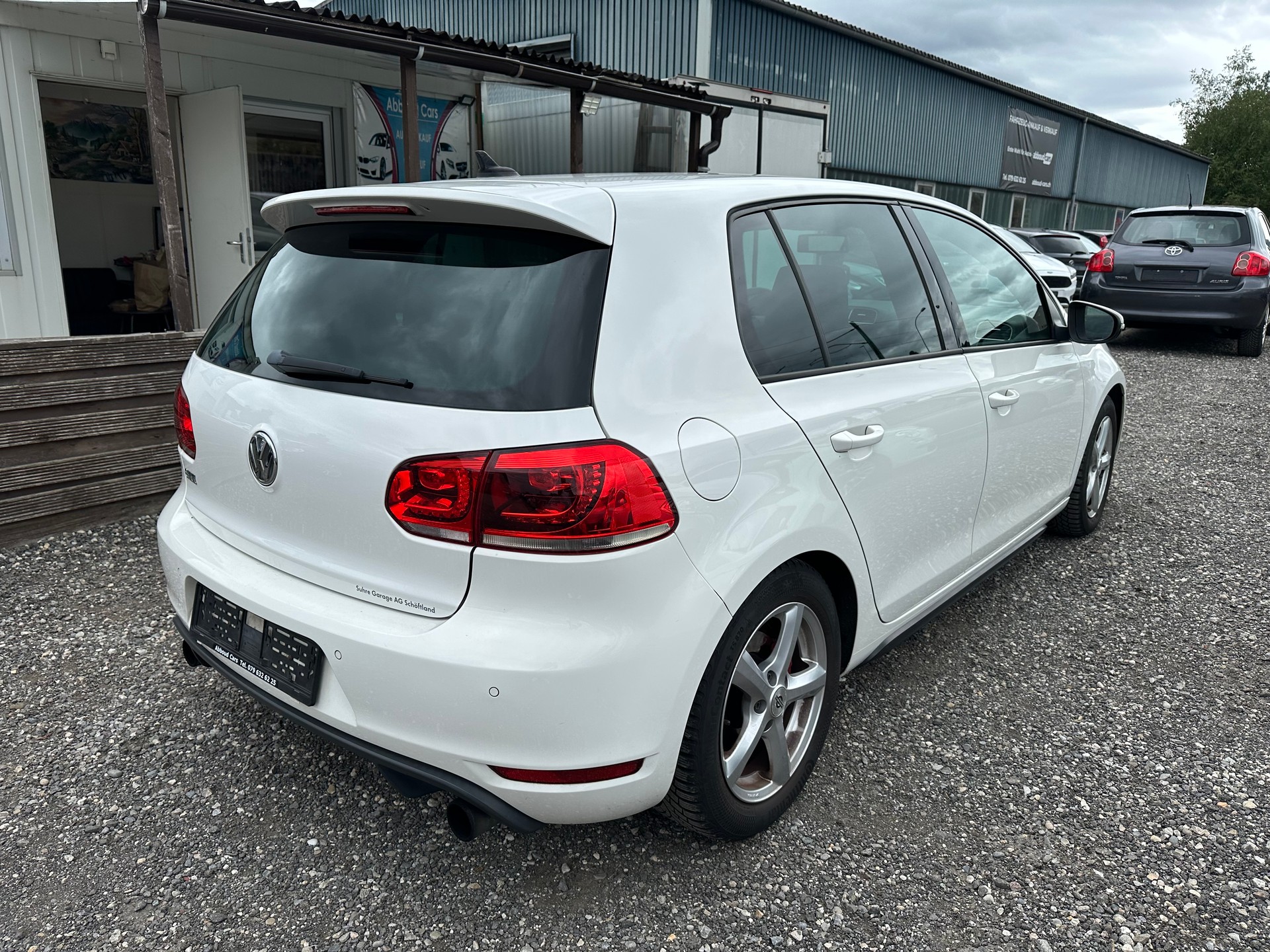 VW Golf 2.0 TSI GTI Adidas DSG-image-2