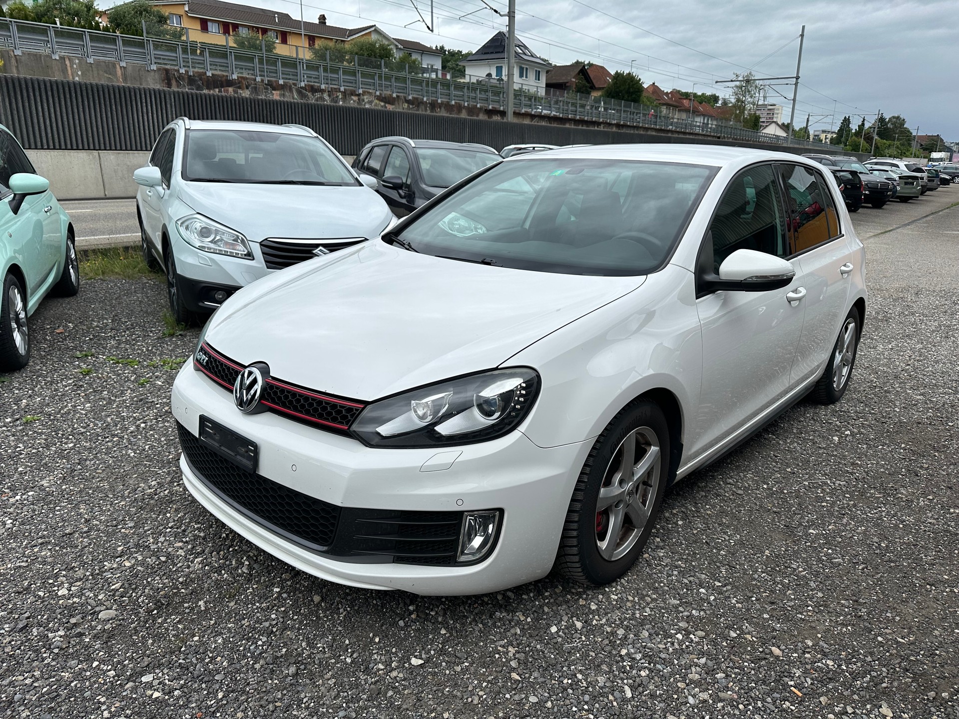 VW Golf 2.0 TSI GTI Adidas DSG-image-0