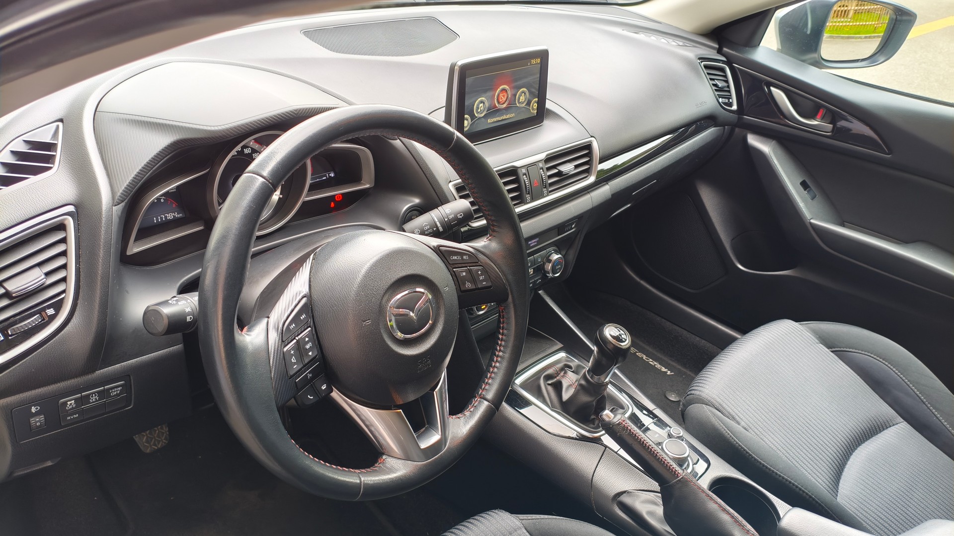 MAZDA 3 SKYACTIV-G 120 Ambition Plus-image-8