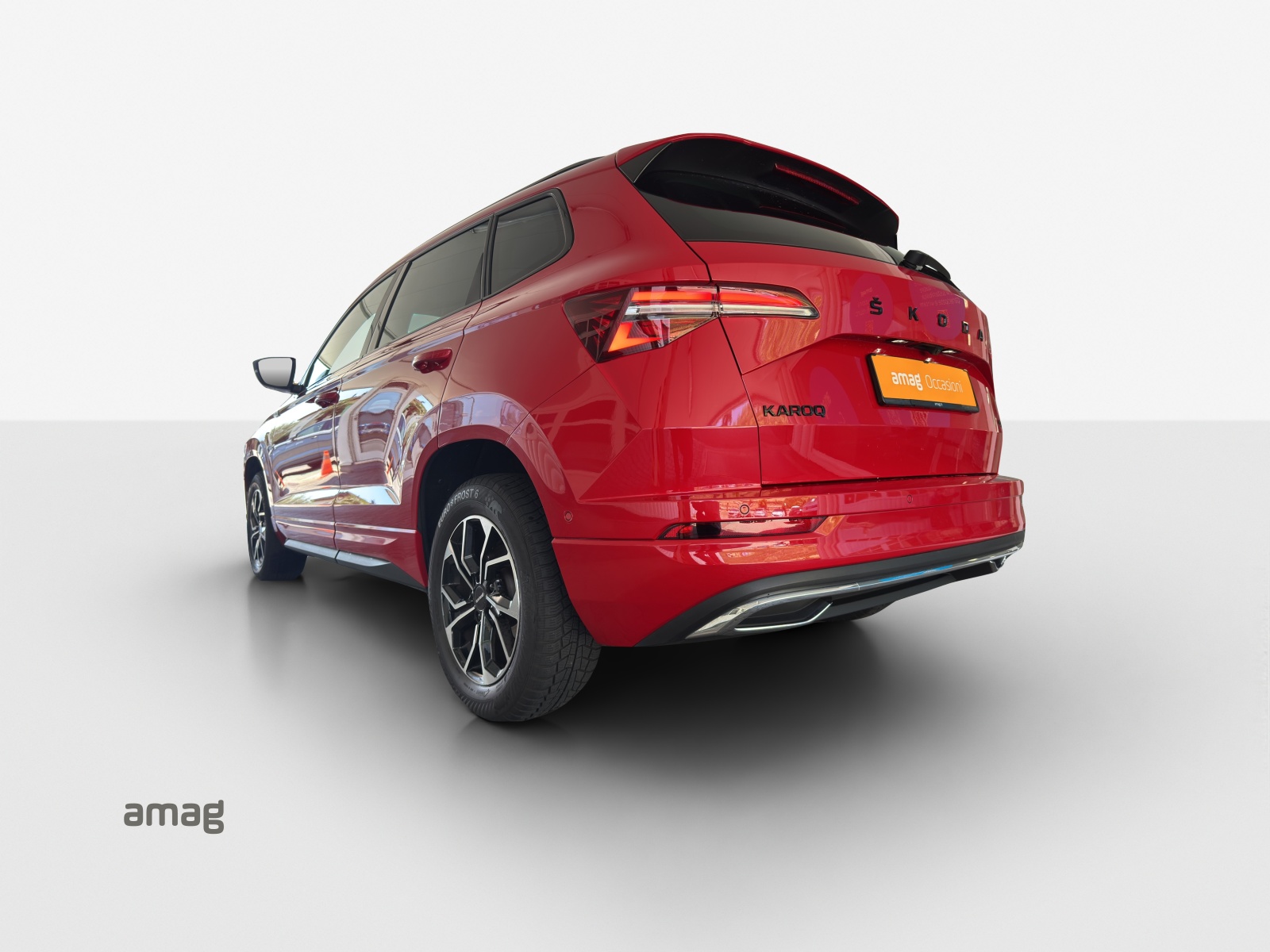 SKODA Karoq 2.0 TSI SportLine 4x4 DSG-image-2