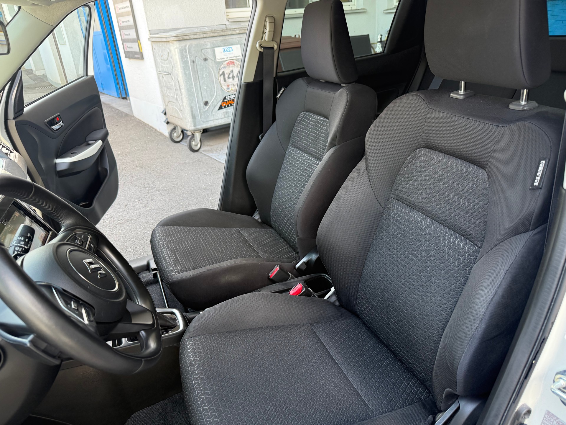 SUZUKI Swift 1.0 12V Compact Top Automatic-image-11