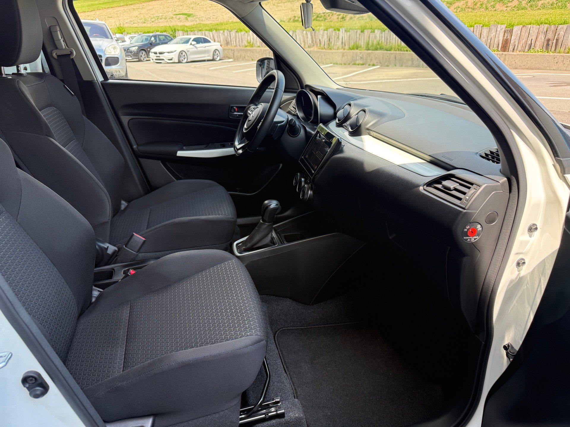 SUZUKI Swift 1.0 12V Compact Top Automatic-image-14