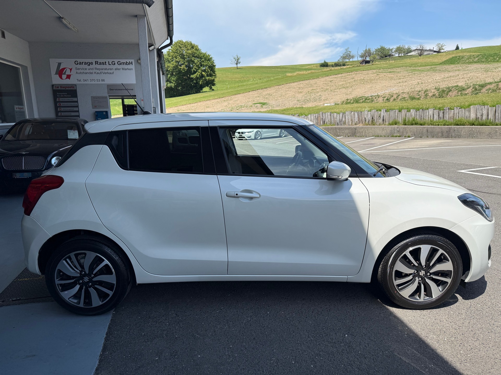 SUZUKI Swift 1.0 12V Compact Top Automatic-image-7