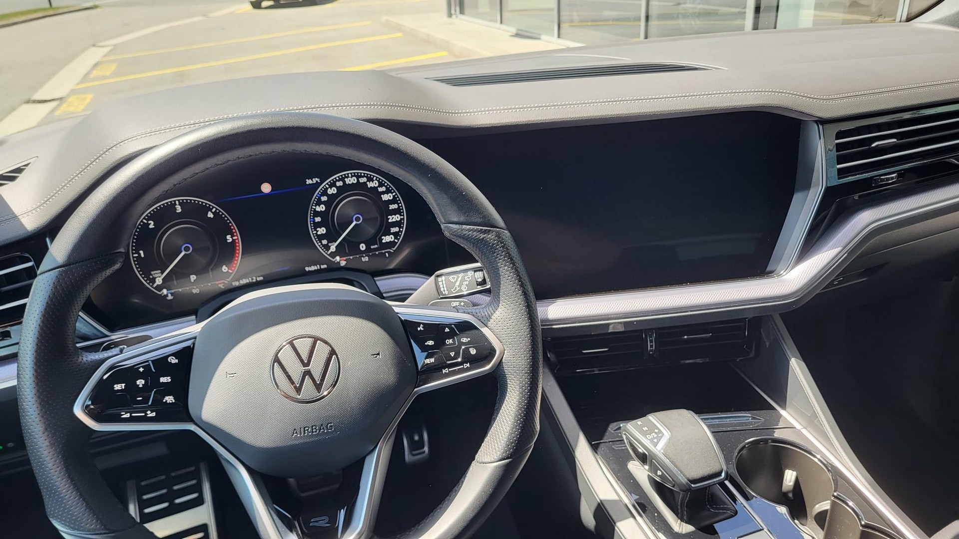 VW Touareg 3.0 TDI R Line Tiptronic-image-9
