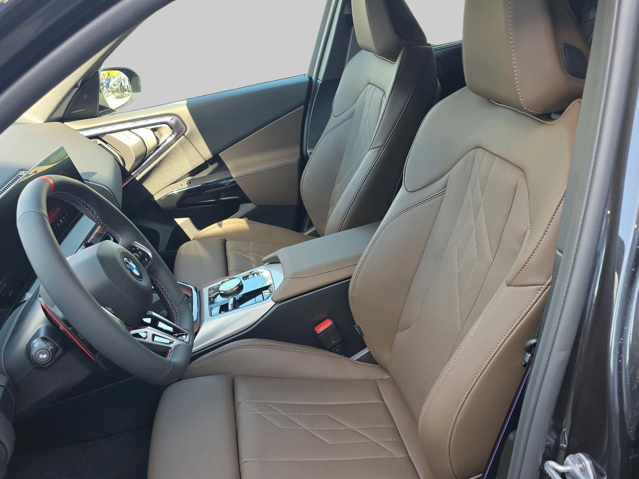 BMW X3 M50i-image-6