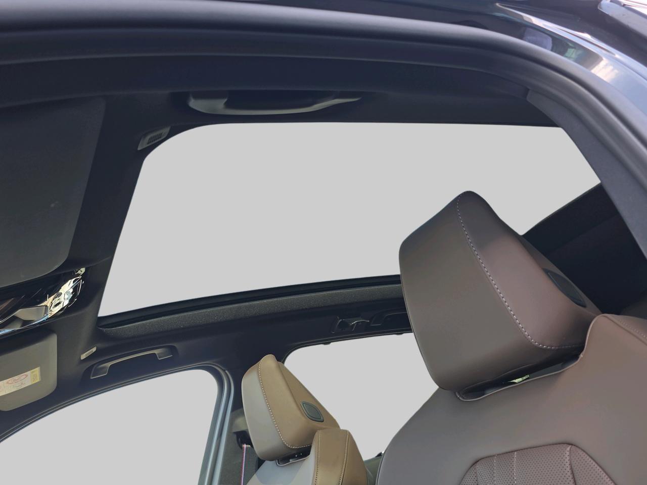 BMW X3 M50i-image-7