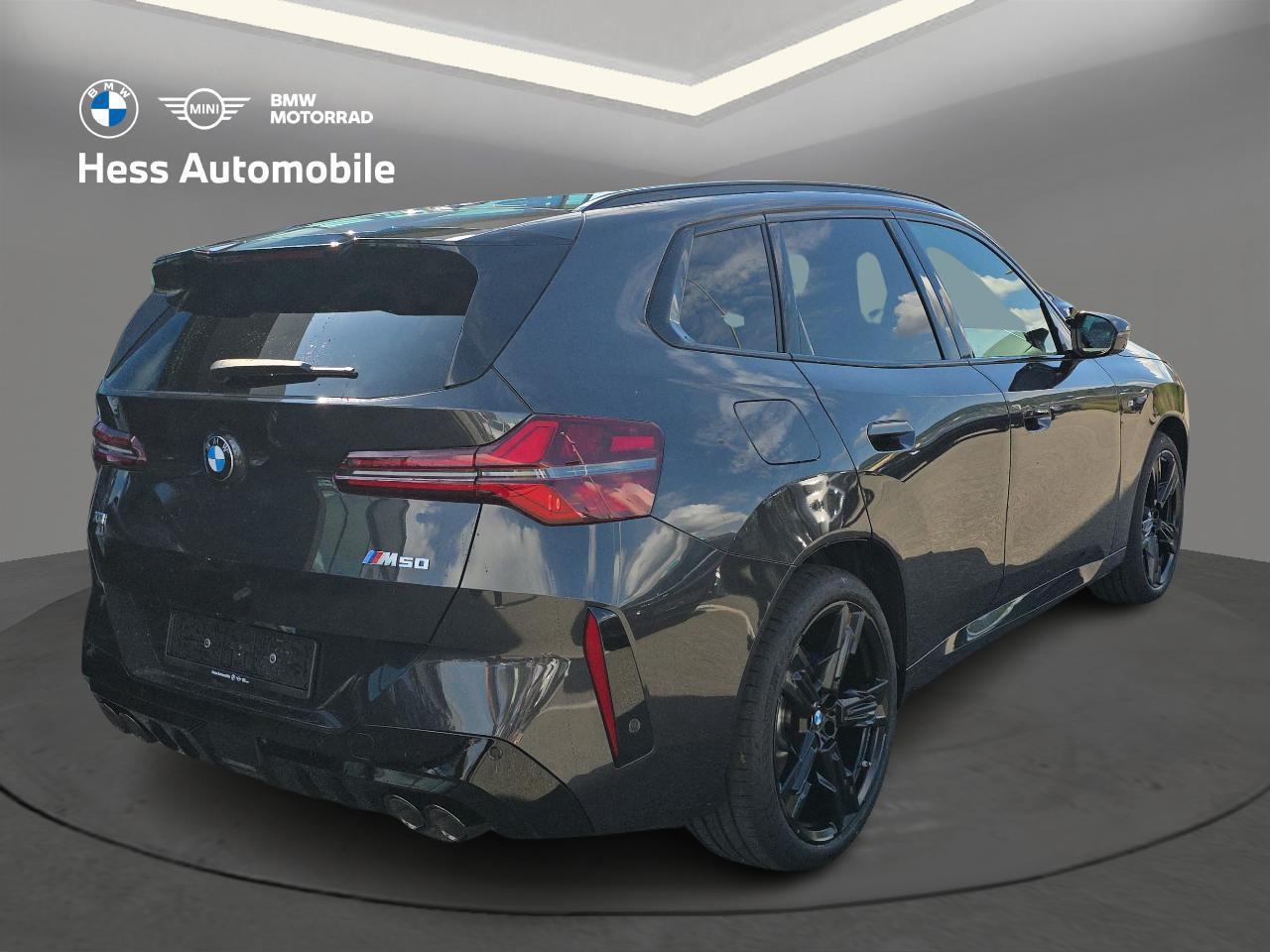 BMW X3 M50i-showroom-element-1
