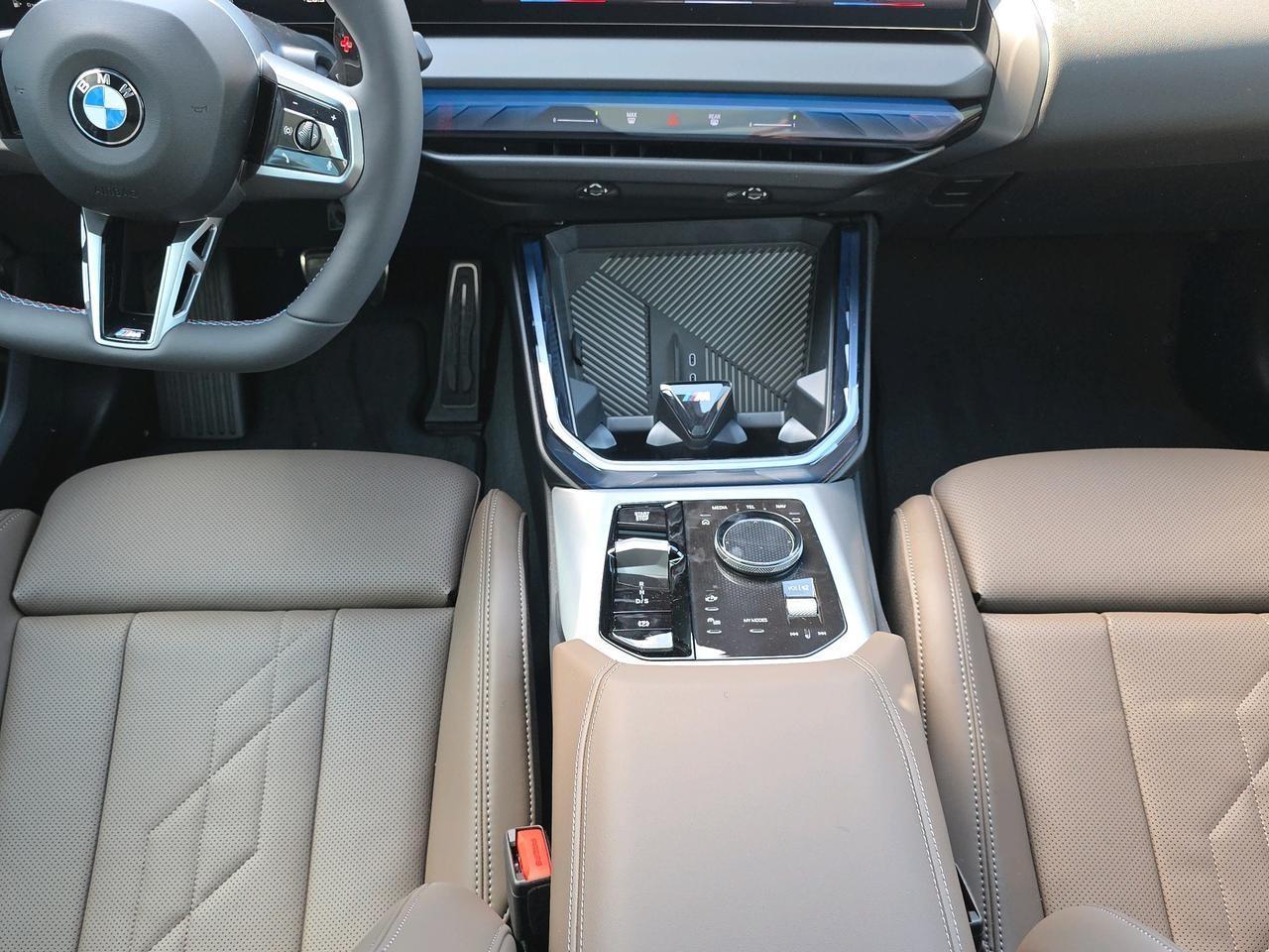 BMW X3 M50i-image-10