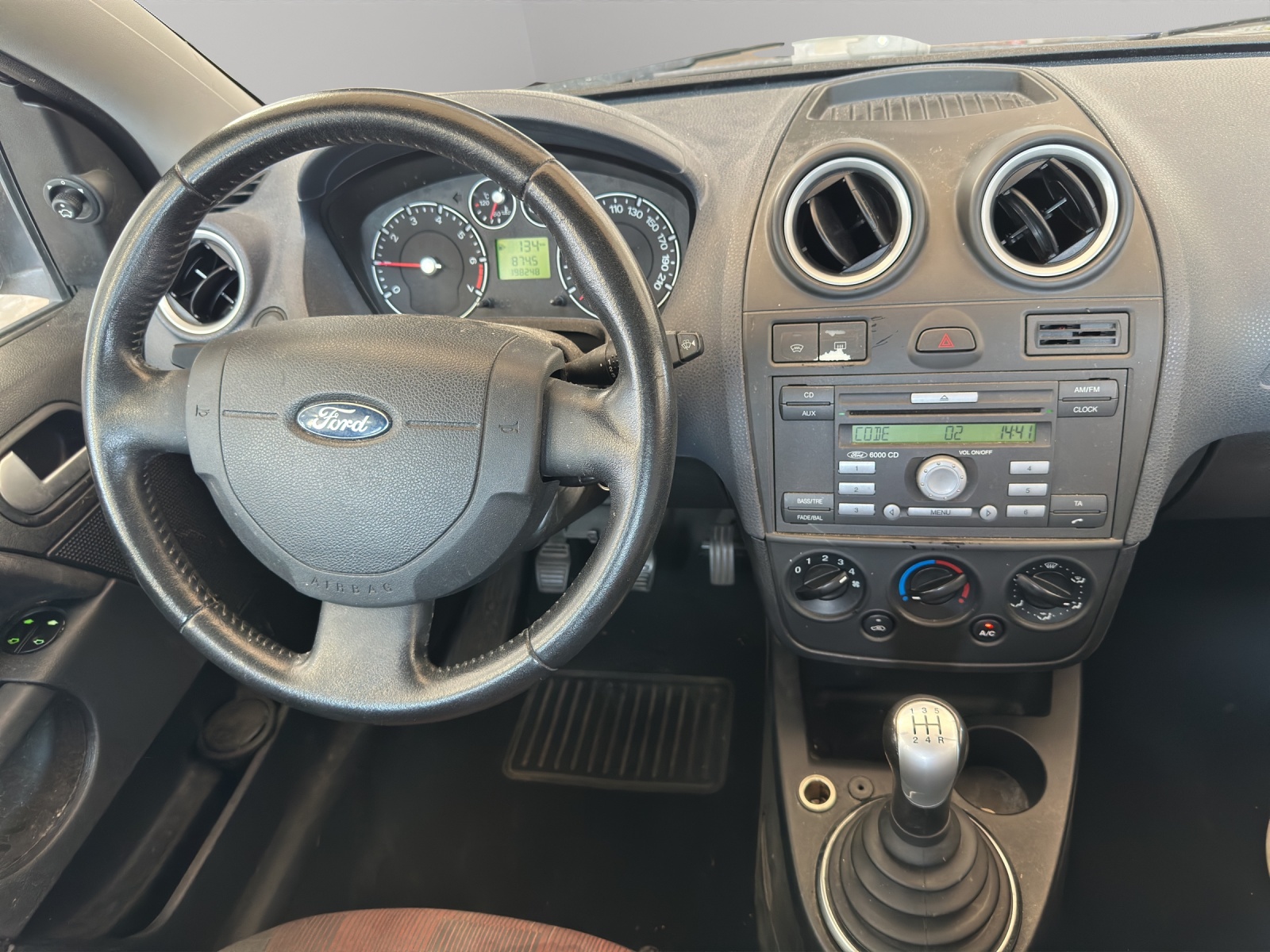 FORD Fiesta 1.4 16V Trend-image-8