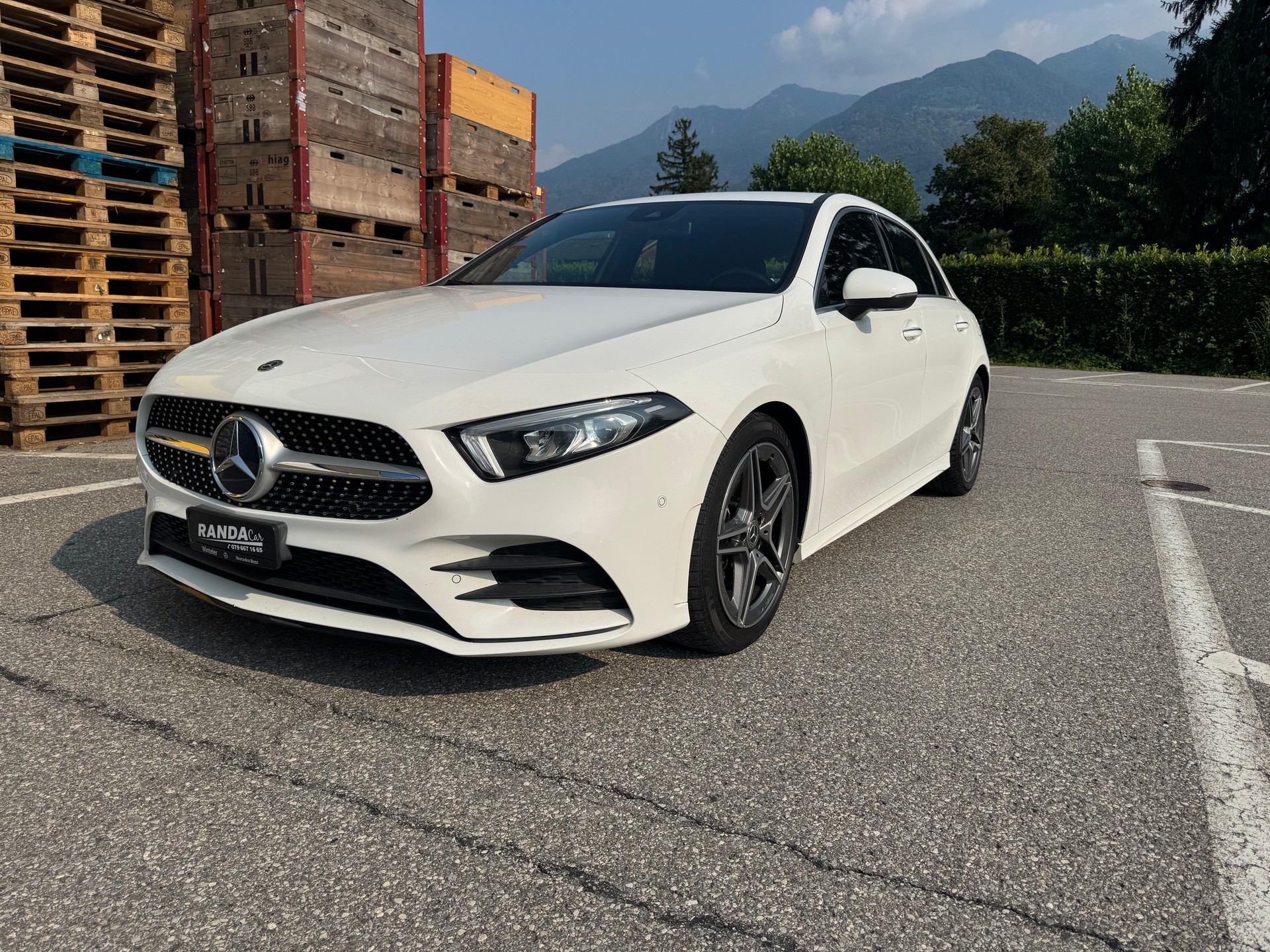 MERCEDES-BENZ A 200 AMG Line 7G-DCT-image-1