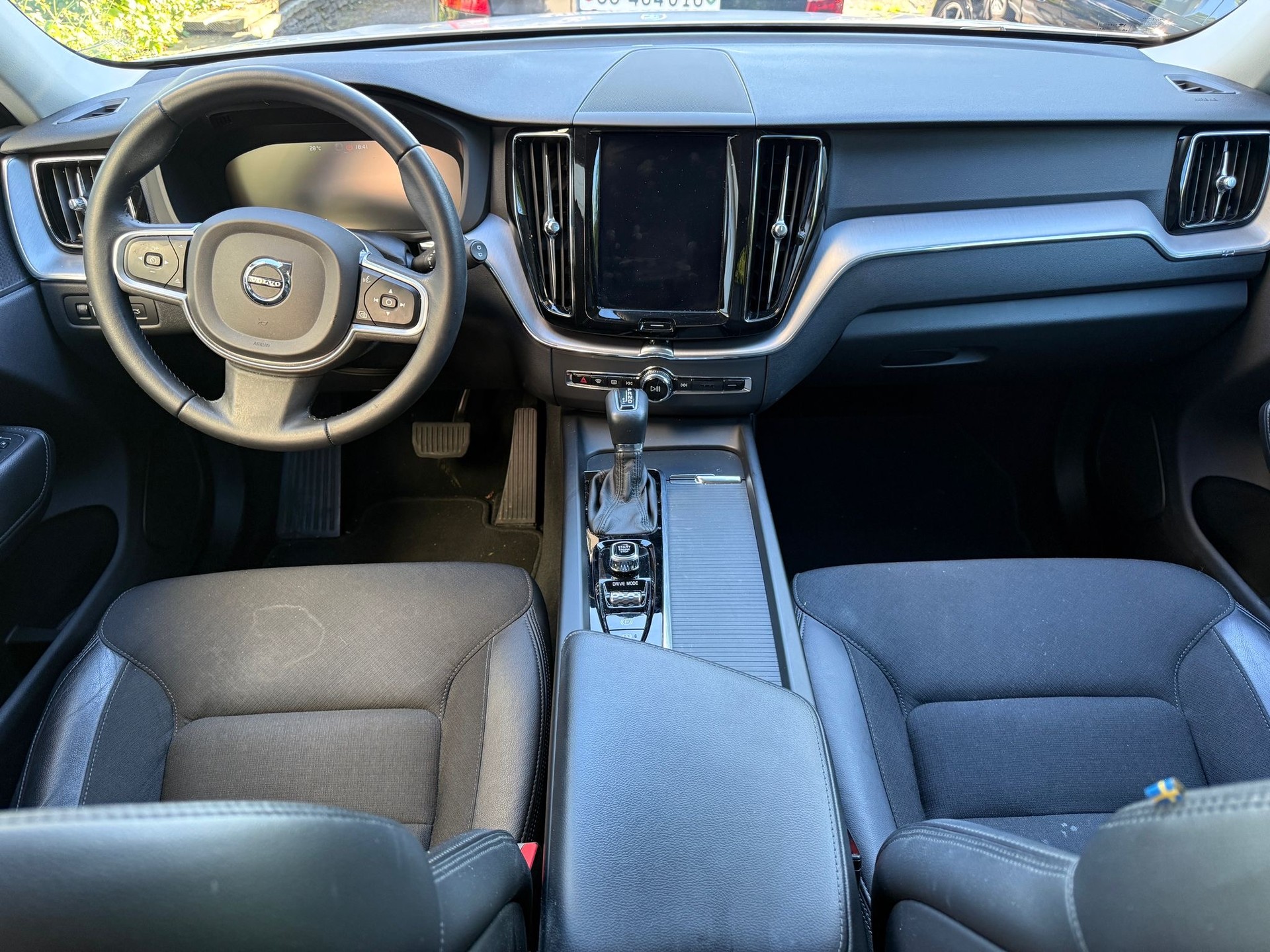 VOLVO XC60 D4 Momentum Geartronic-image-10