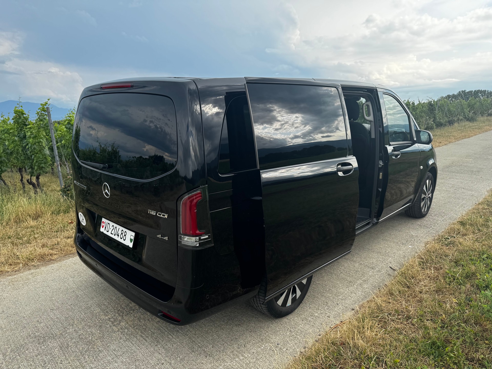 MERCEDES-BENZ 116 CDI Lang Select Tourer 4Matic 9G-Tronic-image-7