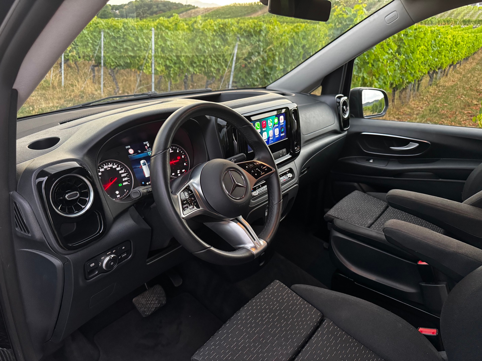 MERCEDES-BENZ 116 CDI Lang Select Tourer 4Matic 9G-Tronic-image-13