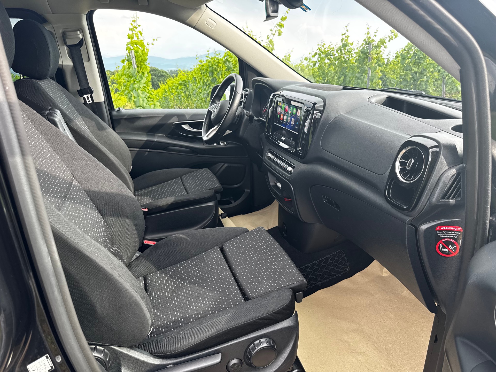 MERCEDES-BENZ 116 CDI Lang Select Tourer 4Matic 9G-Tronic-image-17