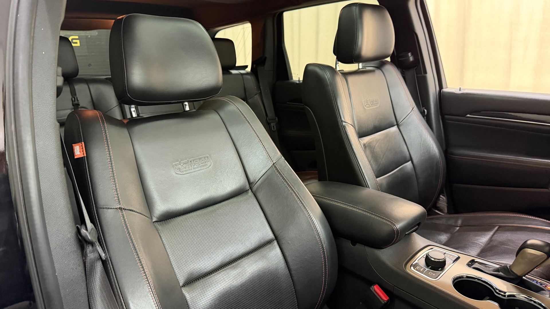 JEEP Grand Cherokee 3.0 CRD 75th Anniversary Automatic-image-15