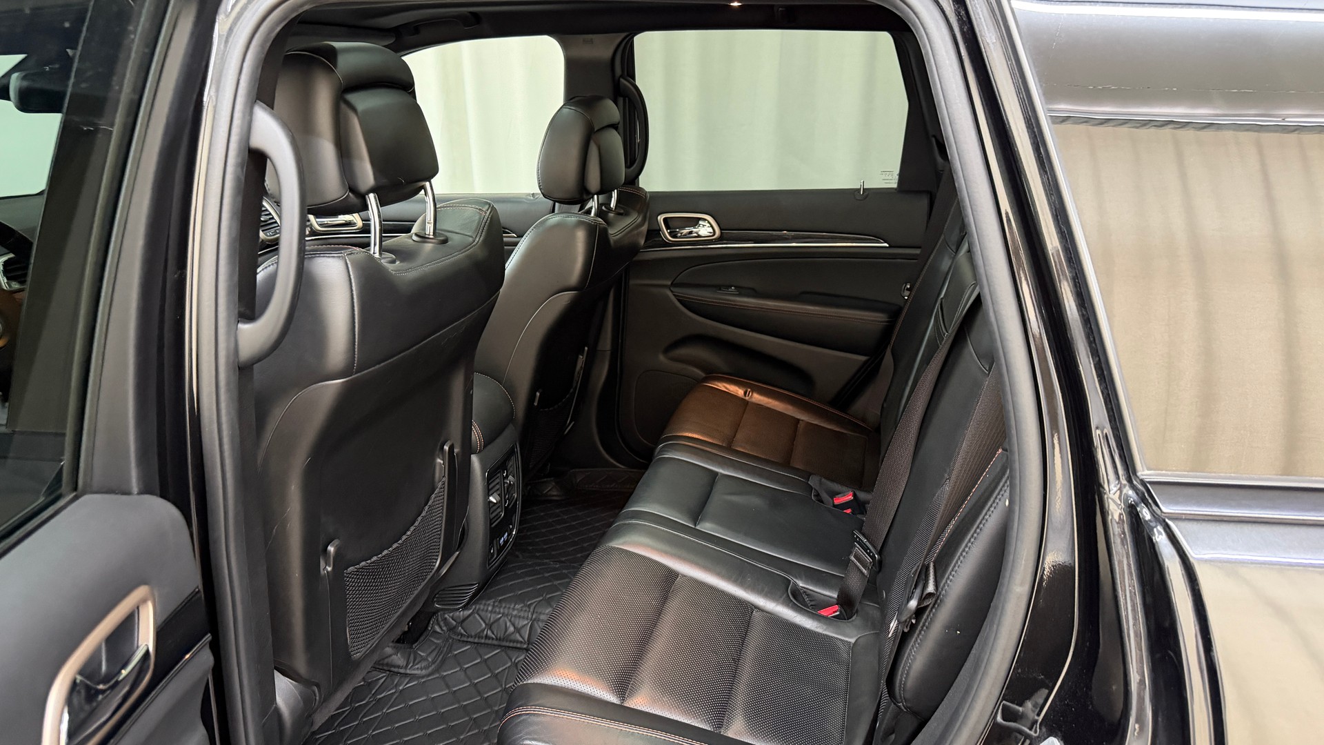 JEEP Grand Cherokee 3.0 CRD 75th Anniversary Automatic-image-7