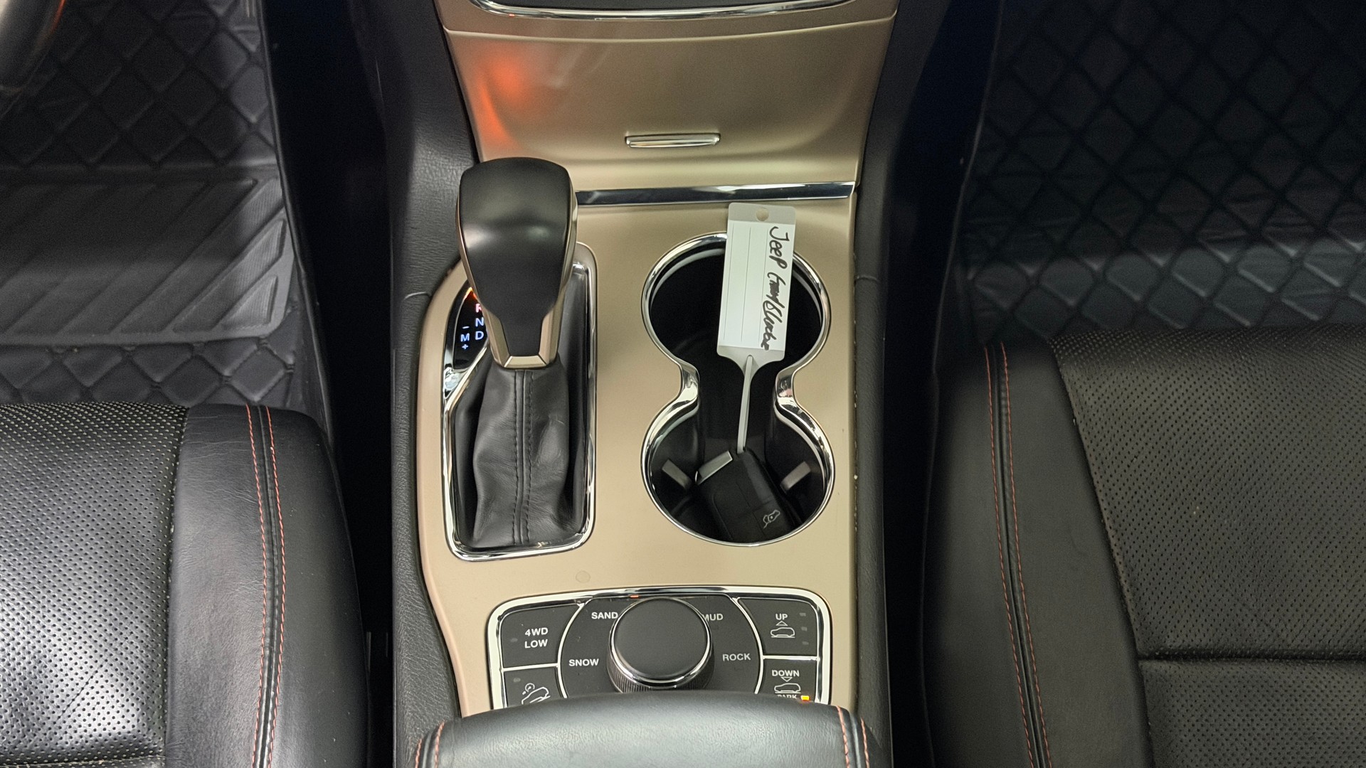 JEEP Grand Cherokee 3.0 CRD 75th Anniversary Automatic-image-13