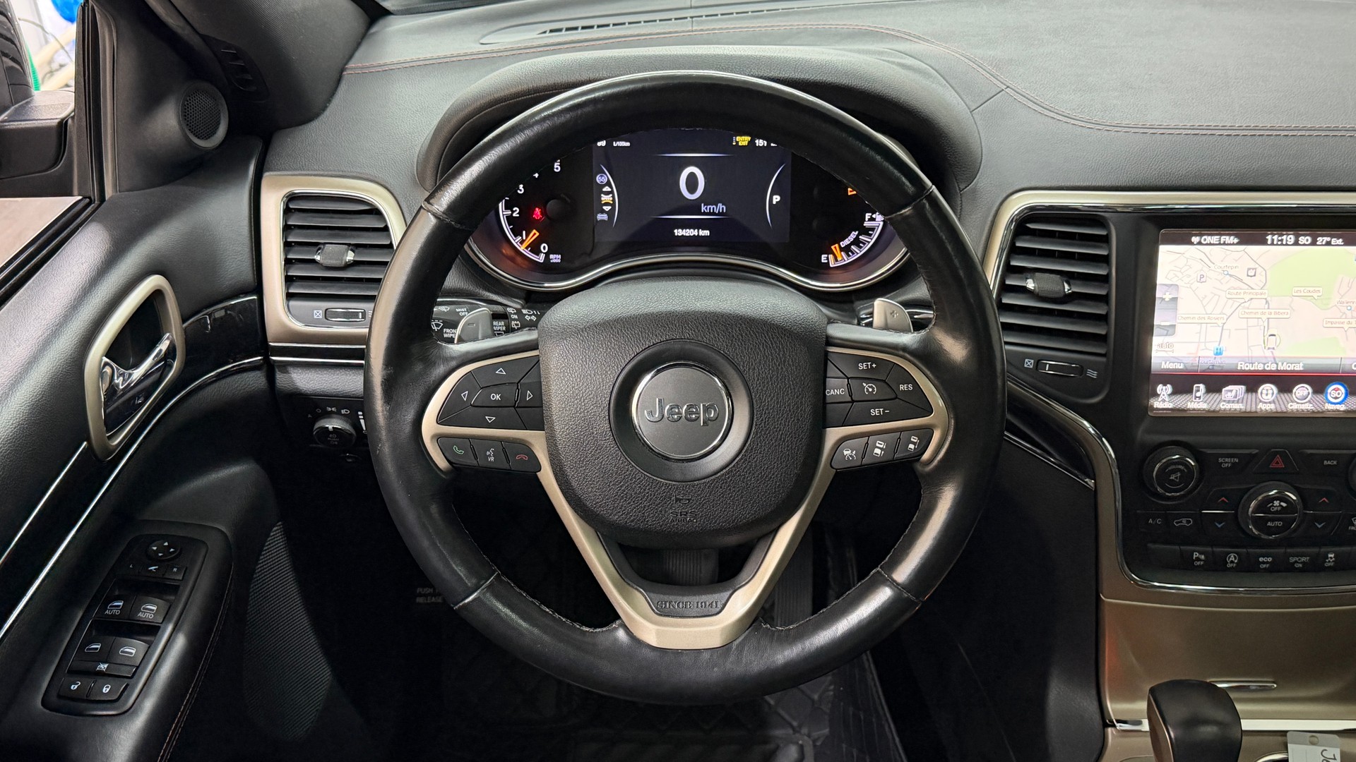 JEEP Grand Cherokee 3.0 CRD 75th Anniversary Automatic-image-9