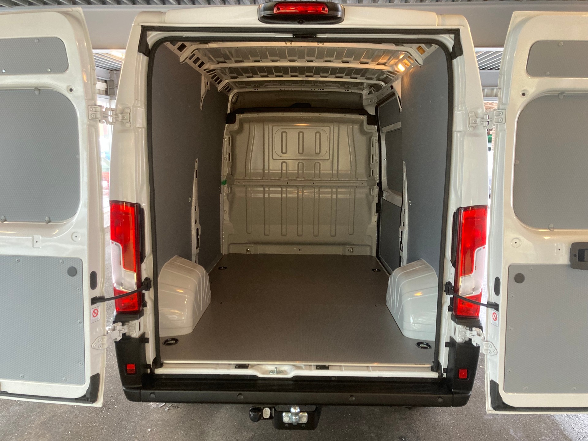 OPEL Movano 2.2 d 3,5t L2H2-image-8