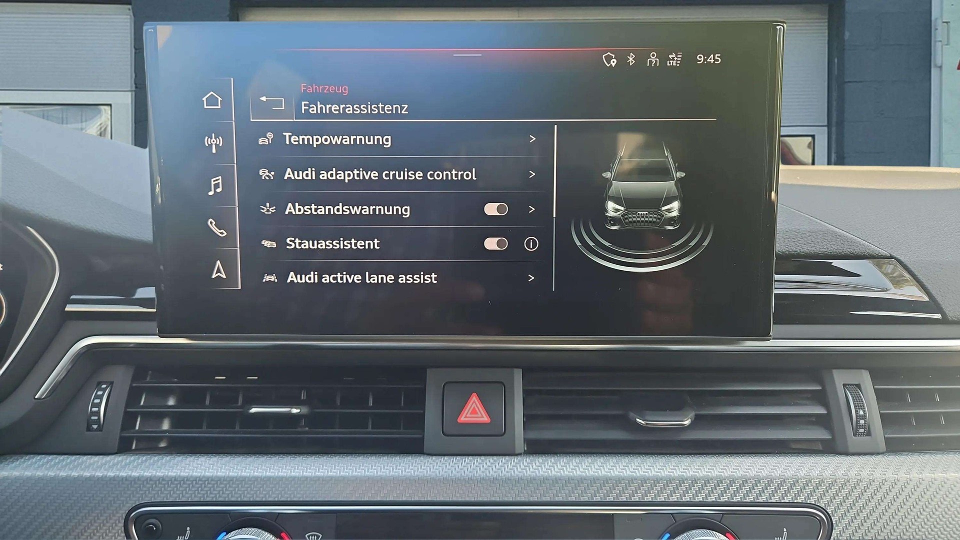AUDI RS4 Avant quattro tiptronic mit AHK & Panoramadach-image-24