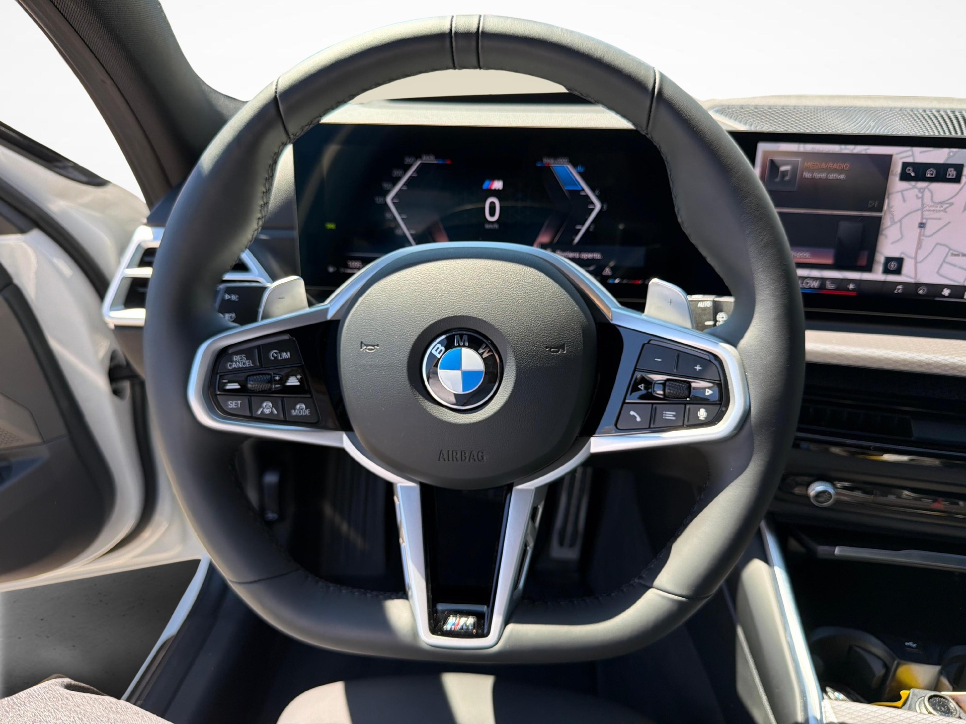 BMW 320d xDrive SAG Touring-image-13