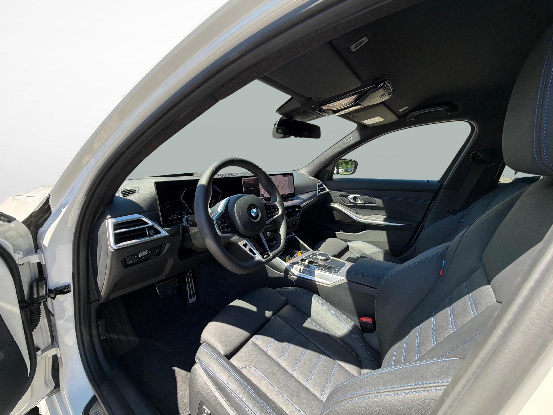 BMW 320d xDrive SAG Touring-image-10