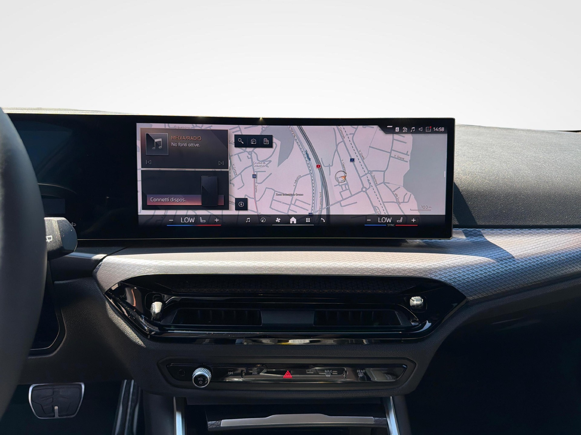 BMW 320d xDrive SAG Touring-image-14