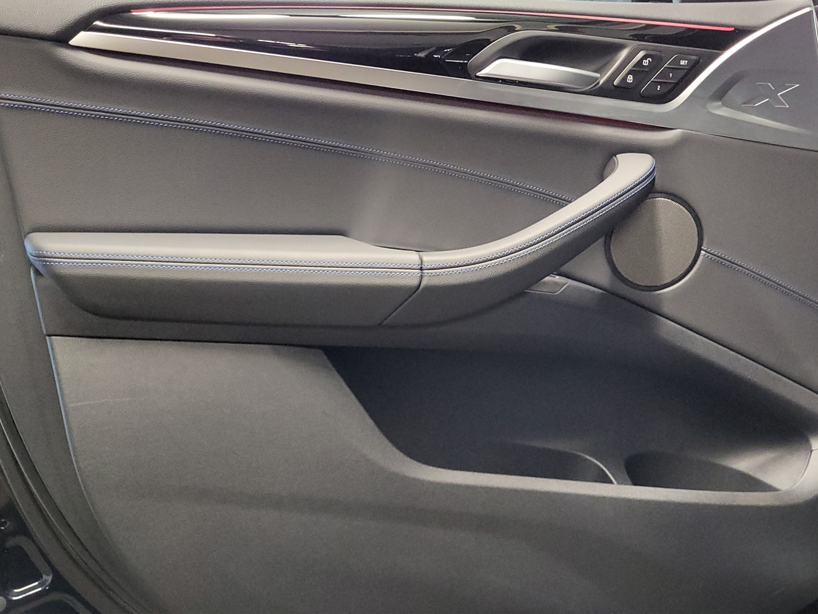 BMW iX3 Impressive-image-17
