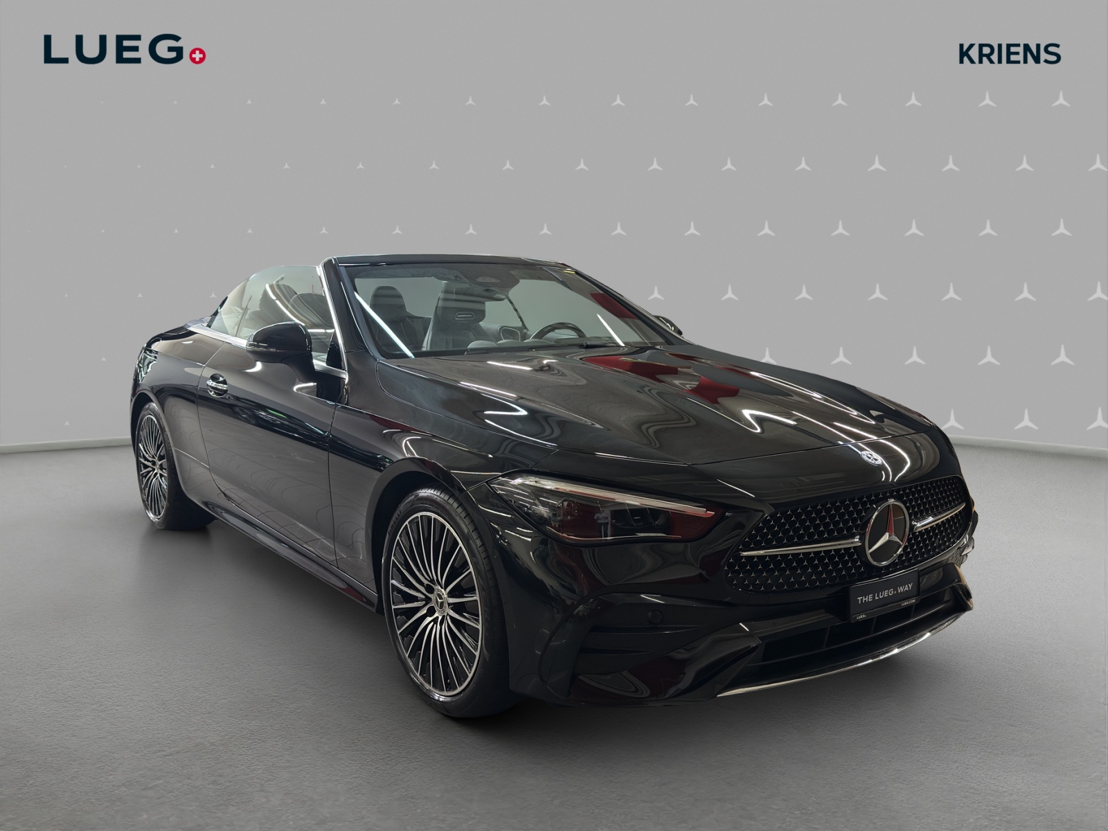 MERCEDES-BENZ CLE 200 - Cabrio - AMG / Rückfahrkamera / Ambiente-Licht / Lenkradheizung-image-4