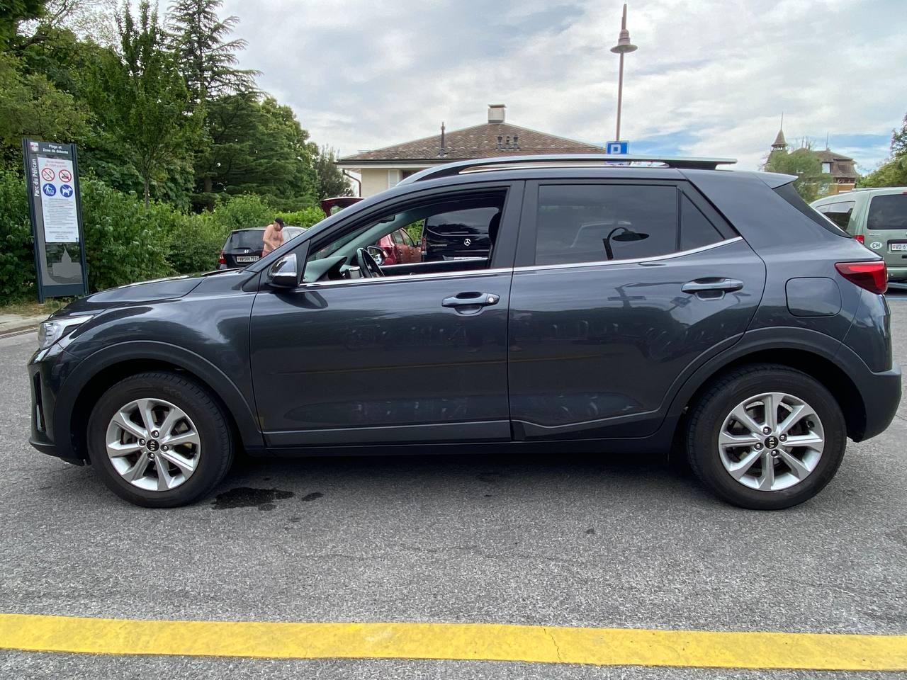 KIA Stonic 1.0 T-GDi-image-2