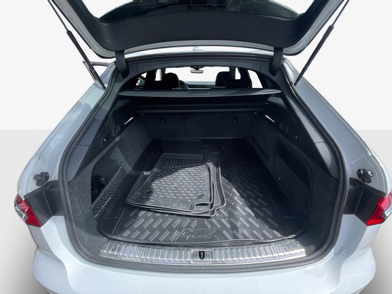 AUDI A6 Avant 45 TFSI Sport S-tronic quattro-image-12